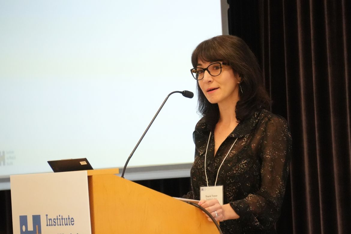 Dr. Basak Yanar presents at the 2025 IWH Connects meeting.