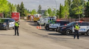 Police, fire service and paramedic vehicles 